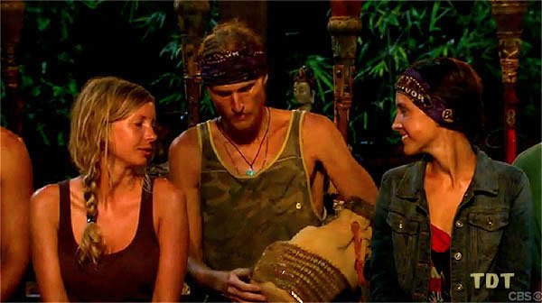 Ep11 Tribal Council, drawing rocks