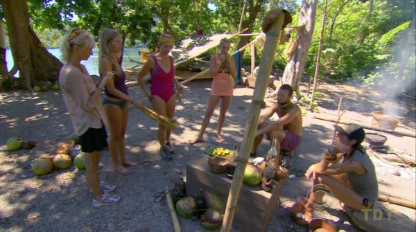 Katie Collins S27