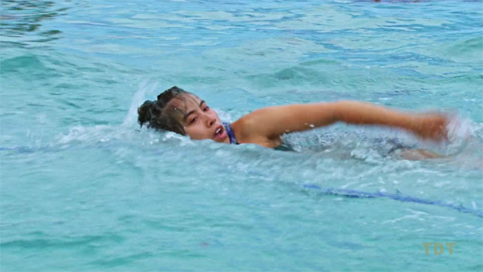 Wendy, swimming well