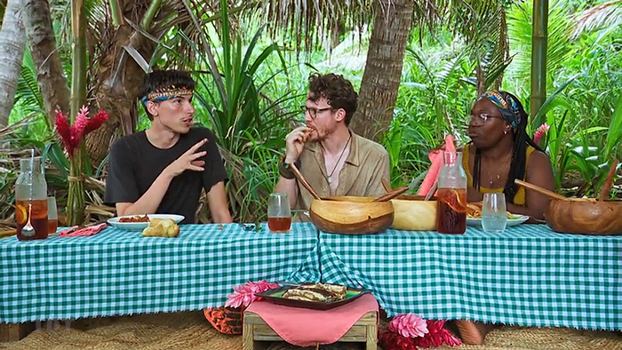 Reward trio eats Reward trio eats