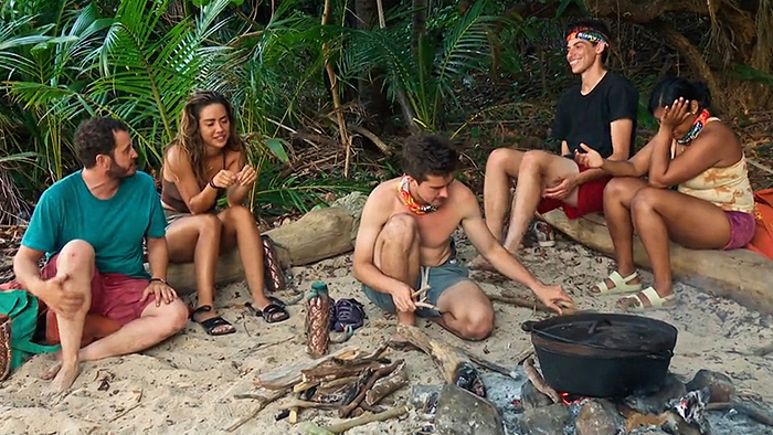 Devens, Dee, Charlie, Rizo, Kamilla