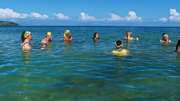 Toka talk in the water Toka talk in the water